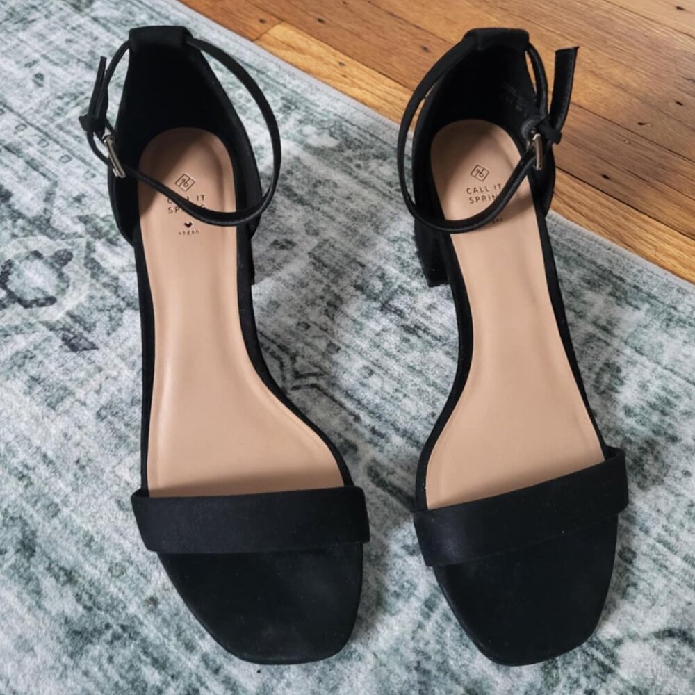 Call It Spring MacKenzie Block Heel Sandals in Black Suede, Size 6.5